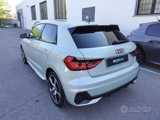 Usata Audi A1 Design 95 CV (69 kW) 2023 Grigio SUV