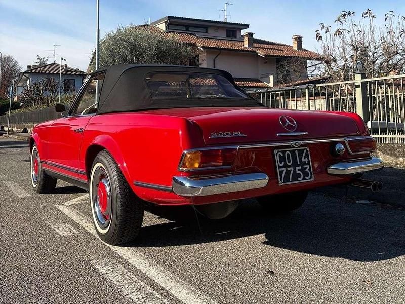 Usata Mercedes 230 150 CV (110 kW) 1964 Rosso Cabrio