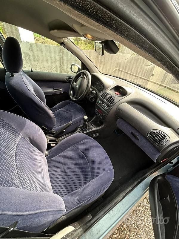 Usata Peugeot 206 2005 Grigio Berlina