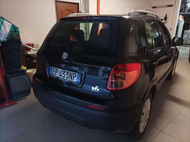 Usata Fiat Sedici Dynamic 120 CV (88 kW) 2012 SUV