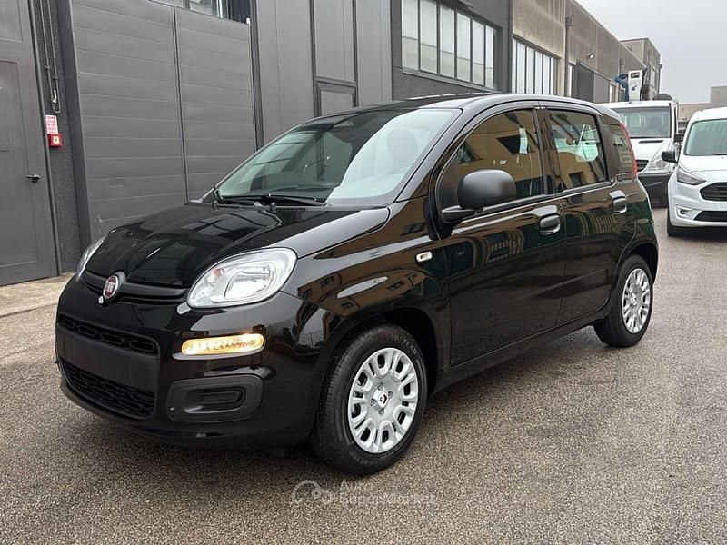 Nuova Fiat Panda Icon 65 CV (47 kW) 2026 Utilitaria