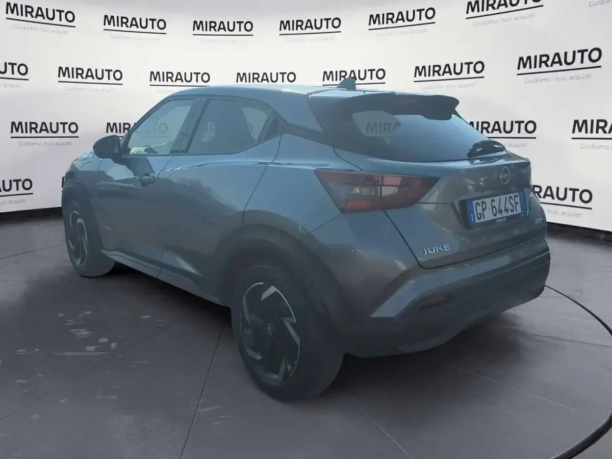 Usata Nissan Juke N-Connecta 143 CV (105 kW) 2023 Grigio SUV