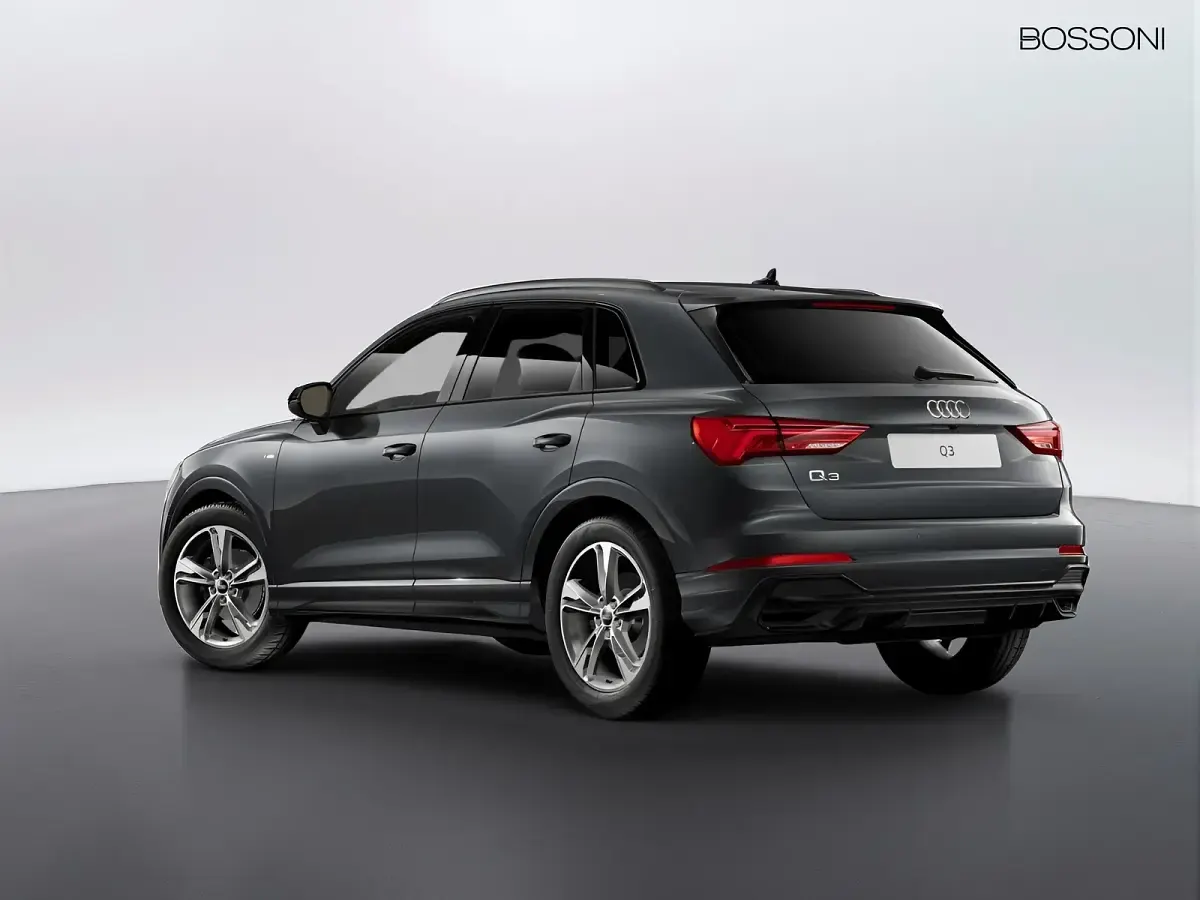 Usata Audi Q3 S-Line 150 CV (110 kW) 2025 Grigio SUV
