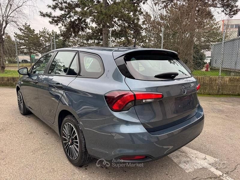 Usata Fiat Tipo 101 CV (74 kW) 2023 Blu metallizzato Station wagon