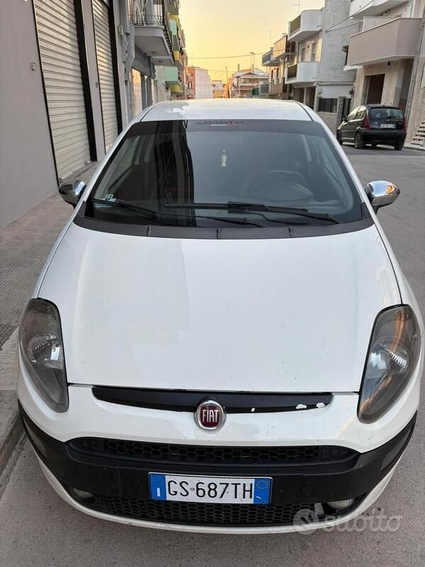 Usata Fiat Punto Evo Dynamic 90 CV (66 kW) 2011 Utilitaria