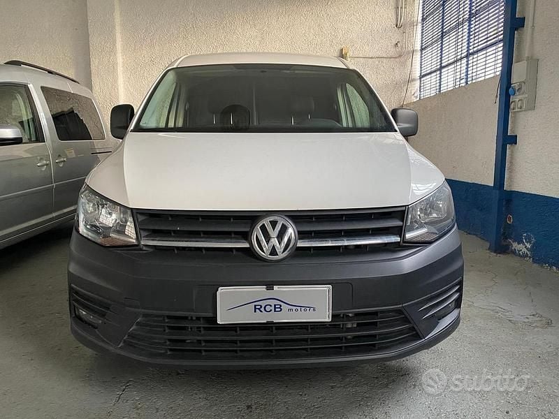 Usata VW Caddy 90 CV (66 kW) 2018 Monovolume