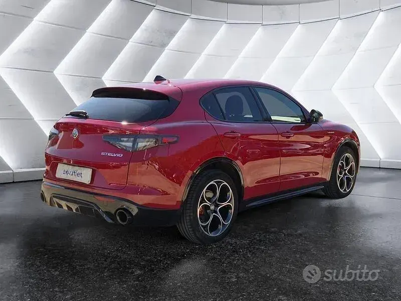 Usata Alfa Romeo Stelvio Veloce 210 CV (154 kW) 2024 Rosso SUV