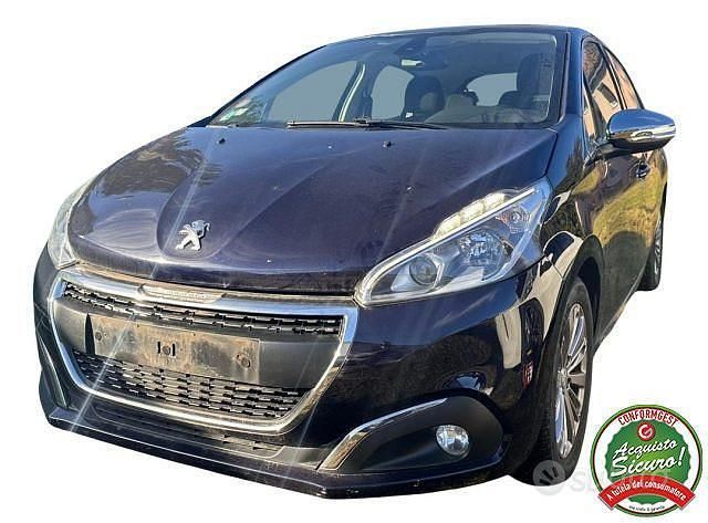 Nero Usata 2018 Peugeot 208 Allure Due volumi | 6250 € (Super prezzo) - Immagine 1/4