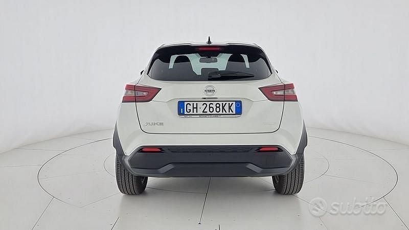 Usata Nissan Juke N-Connecta 114 CV (83 kW) 2022 Bianco SUV