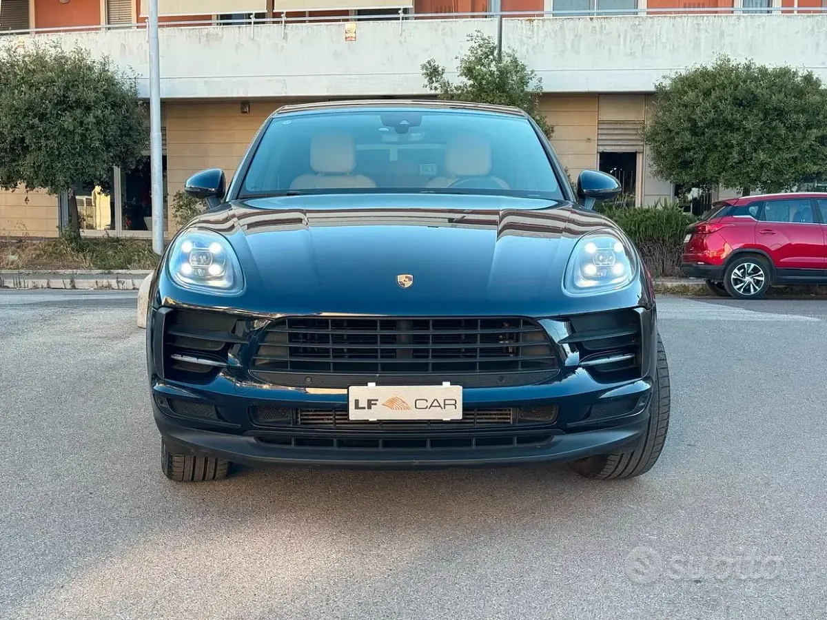 Usata Porsche Macan 245 CV (180 kW) 2019 Blu/azzurro SUV