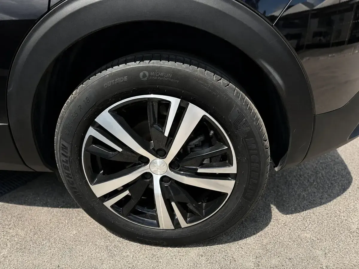 Usata Peugeot 3008 GT 131 CV (96 kW) 2022 Nero SUV