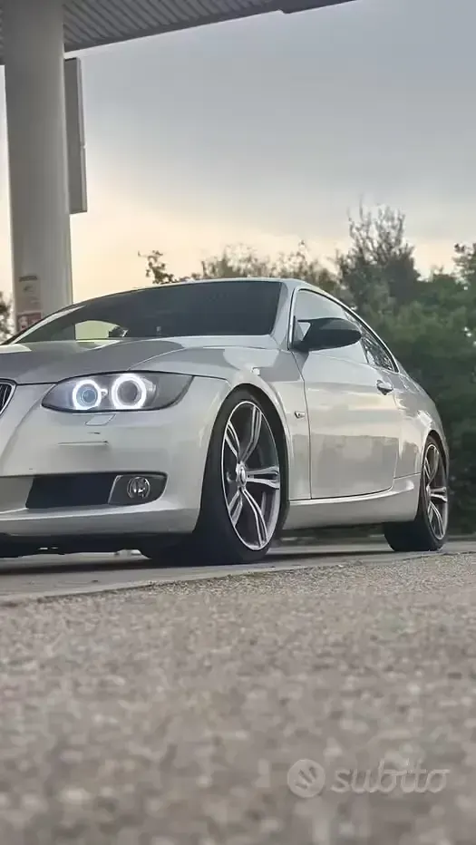 Usata BMW 325 218 CV (160 kW) 2007 Grigio Berlina