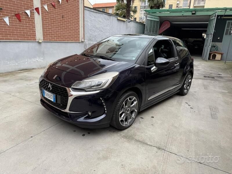 Usata DS Automobiles DS3 Sport Chic 110 CV (80 kW) 2016 Blu Coupé