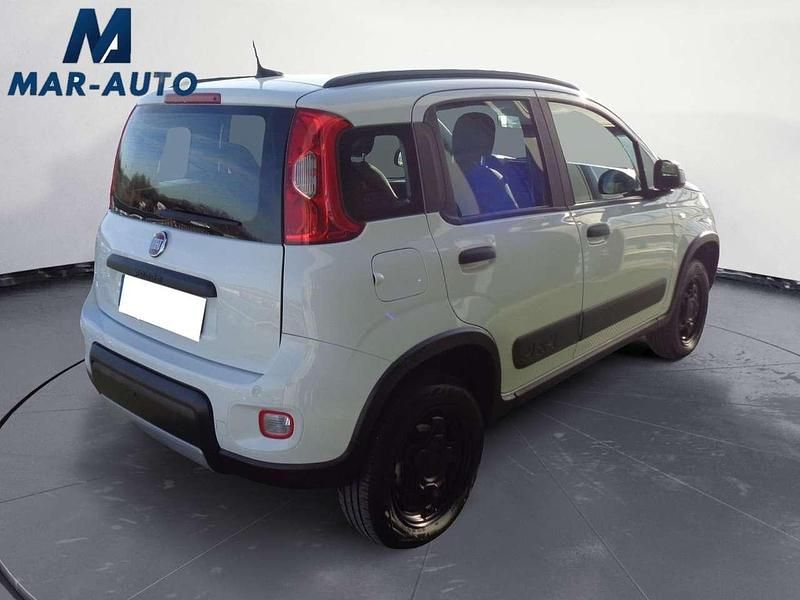 Usata Fiat Panda 4x4 Wild 84 CV (61 kW) 2022 Bianco Utilitaria