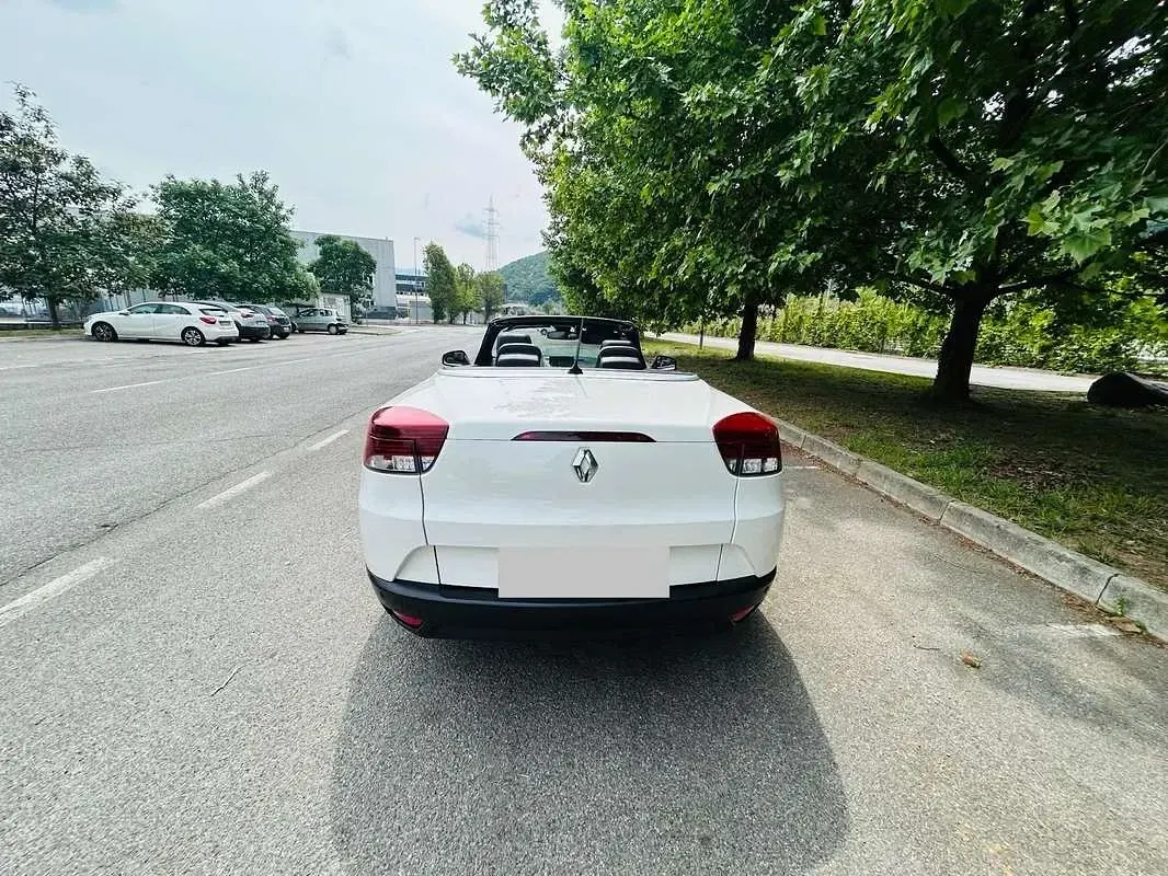 Usata Renault Mégane Cabriolet Luxe 131 CV (96 kW) 2010 Bianco Cabrio