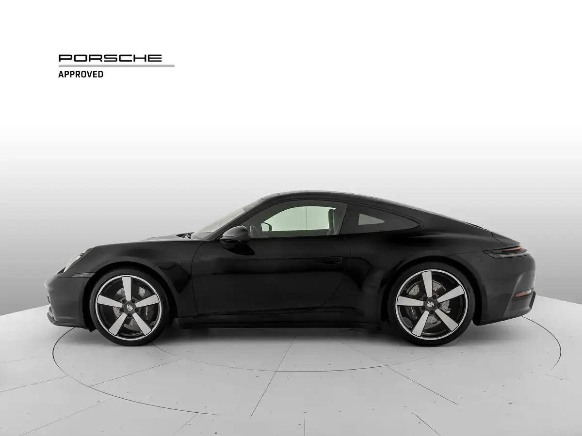 Usata Porsche 911 Carrera 394 CV (289 kW) 2025 2t nero jet metallizzato Coupé