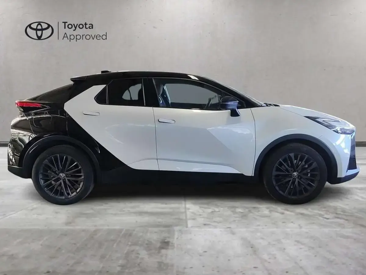 Usata Toyota C-HR Advance 223 CV (164 kW) 2025 Bianco SUV