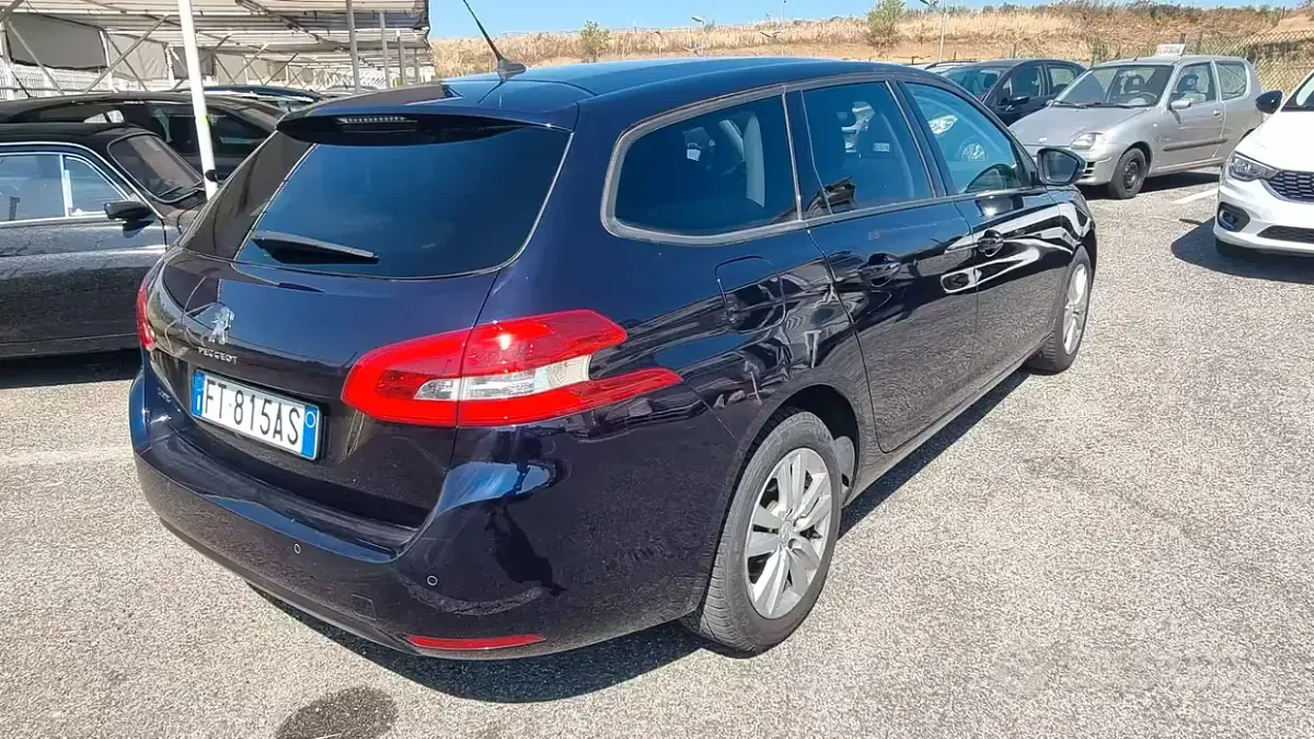 Usata Peugeot 308 Business-Line 131 CV (96 kW) 2018 Blu Station wagon