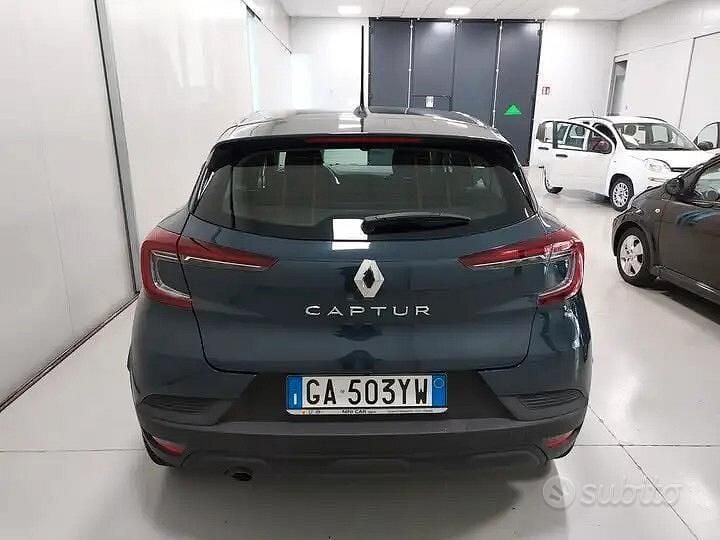 Usata Renault Captur Life 100 CV (73 kW) 2020 Grigio SUV