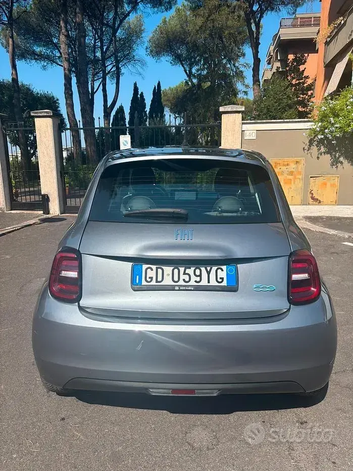 Usata Fiat 500e Icon 42 kW (58 CV) 2020 Grigio Berlina