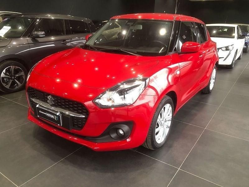 Usata Suzuki Swift Cool 83 CV (61 kW) 2021 Rosso Utilitaria