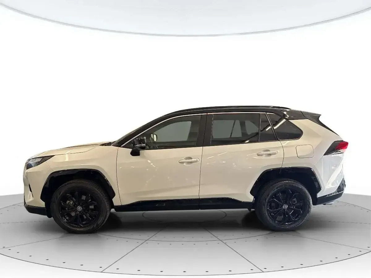 Usata Toyota RAV4 Hybrid Style 218 CV (160 kW) 2023 Bianco SUV