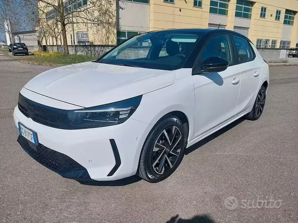 Usata Opel Corsa Ultimate 101 CV (74 kW) 2024 Bianco Utilitaria