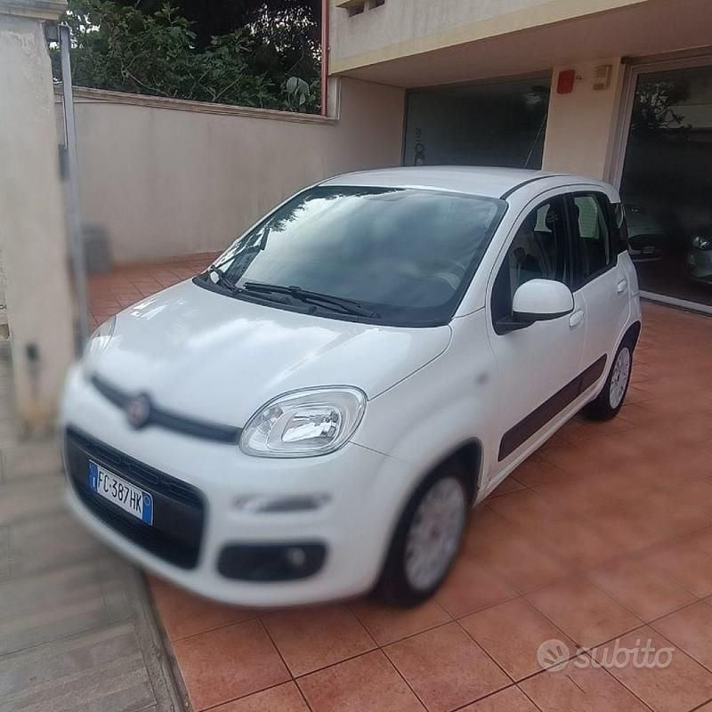 Usata Fiat Panda Lounge 95 CV (69 kW) 2016 Bianco Utilitaria