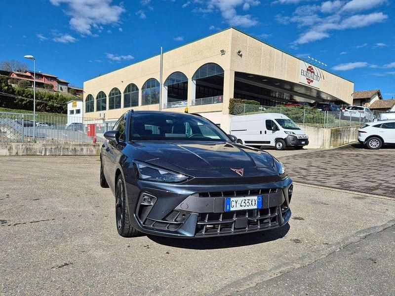 Usata Cupra Leon 150 CV (110 kW) 2025 Grigio scuro Station wagon
