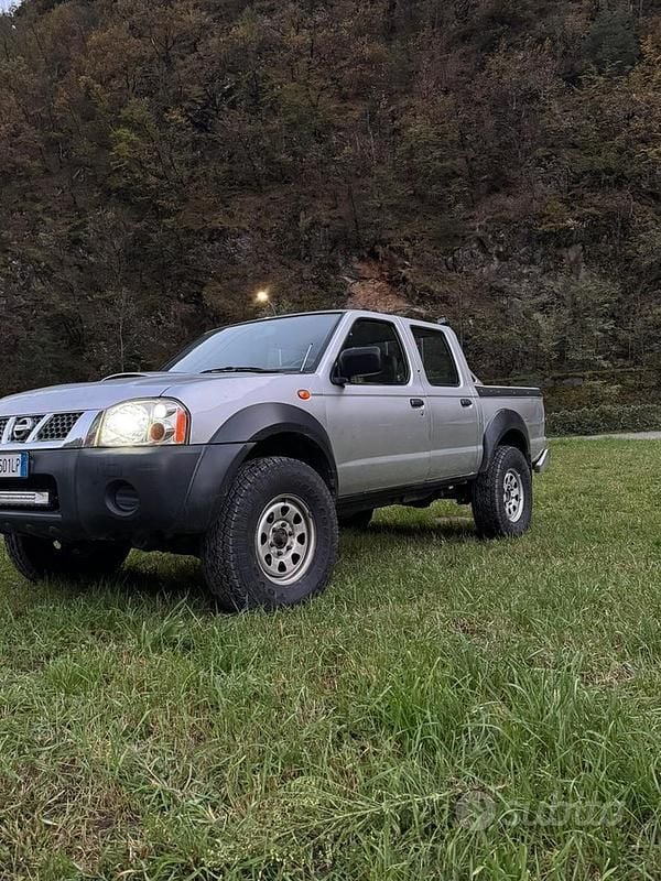 Usata Nissan King 2002 Grigio Pick-up