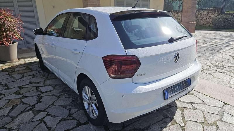 Begagnad VW Polo Trendline 80 HK (58 kW) 2018 Vit Halvkombi
