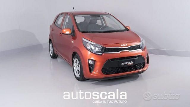 Arancione metallizzato Usata 2023 Kia Picanto Urban Due volumi | 12.990 € (Buon prezzo) - Immagine 1/4