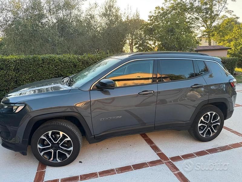 Usata 2023 Jeep Compass SUV | 26.000 € - Immagine 1/4