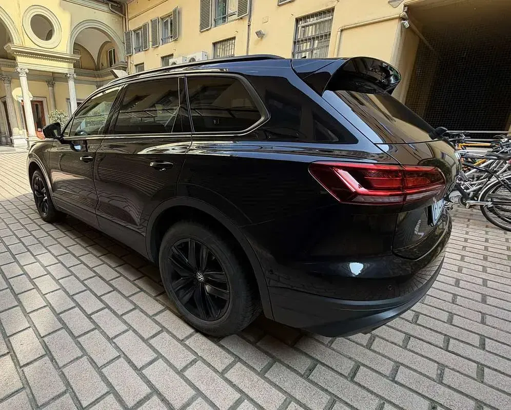 Usata VW Touareg Style 231 CV (169 kW) 2019 Nero SUV
