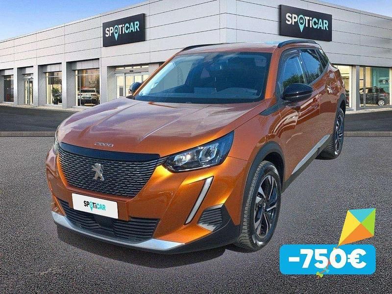 Usado Peugeot 2008 Allure 110 HP (80 kW) 2022 SUV