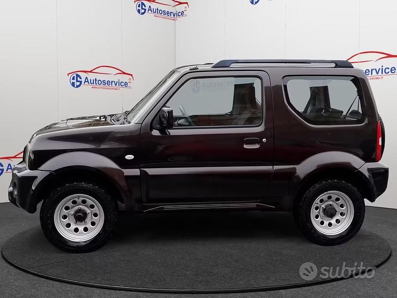 Usata Suzuki Jimny 86 CV (63 kW) 2015 Nero SUV