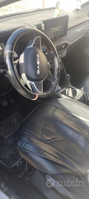 Usata Dacia Sandero 110 CV (80 kW) 2024 Grigio Utilitaria