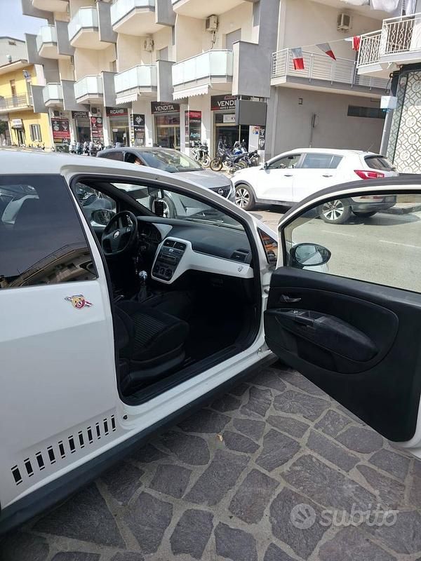 Usata Abarth Grande Punto Esseesse 180 CV (132 kW) 2008 Bianco Utilitaria