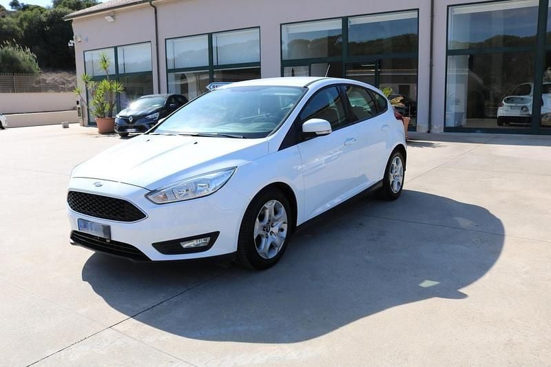 Usata Ford Focus 120 CV (88 kW) 2018 Bianco Berlina