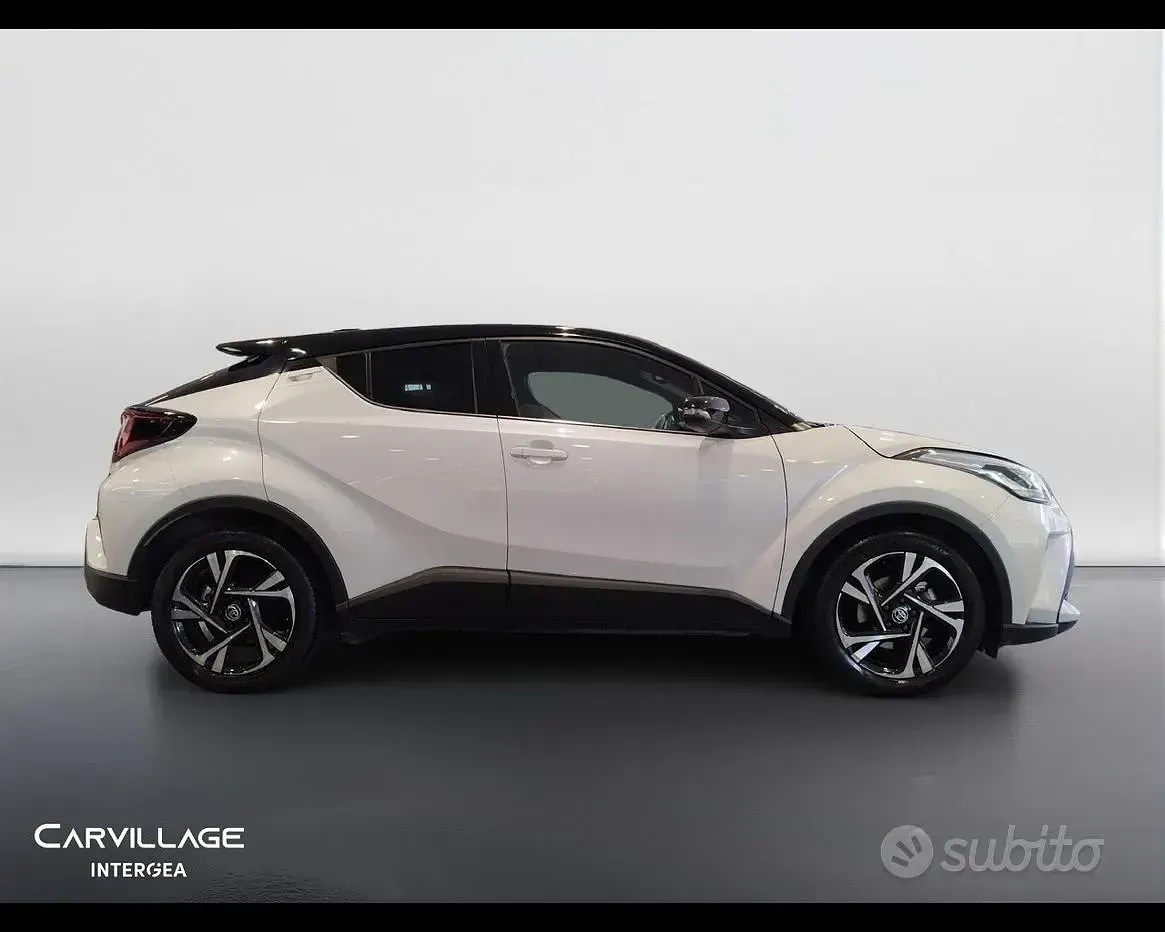 Usata Toyota C-HR Trend 184 CV (135 kW) 2022 Bianco SUV