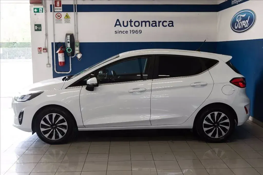 Usata Ford Fiesta Titanium 125 CV (91 kW) 2022 Bianco Utilitaria
