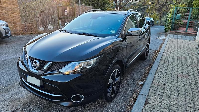 Nero Usata 2015 Nissan Qashqai 360º SUV | 10.000 € (Ottimo prezzo) - Immagine 1/4