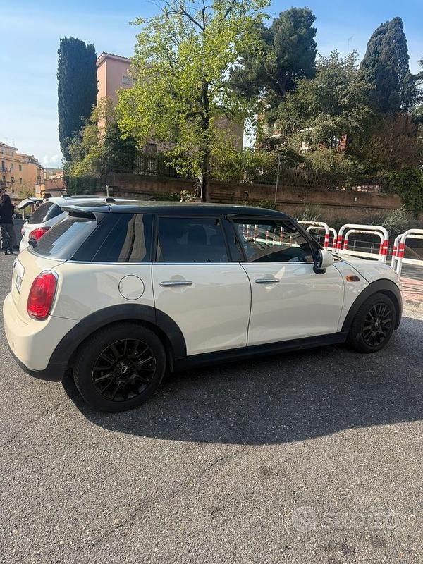 Usata Mini Cooper D 2016 Utilitaria