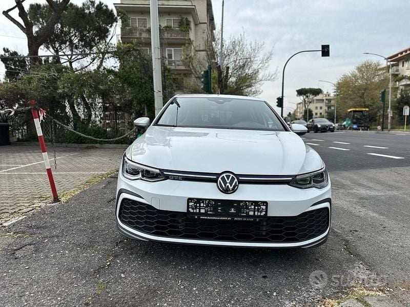 Usata VW Golf VIII GTE 245 CV (180 kW) 2021 Bianco Berlina