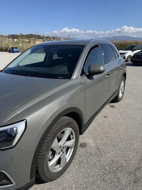 Usata Audi Q3 Advanced 150 CV (110 kW) 2020 Grigio SUV