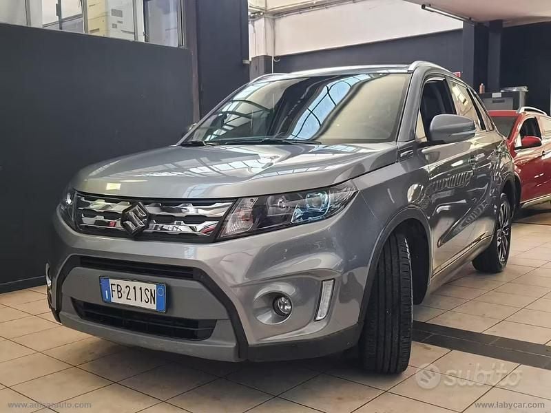 Usata Suzuki Vitara 120 CV (88 kW) 2015 Grigio SUV