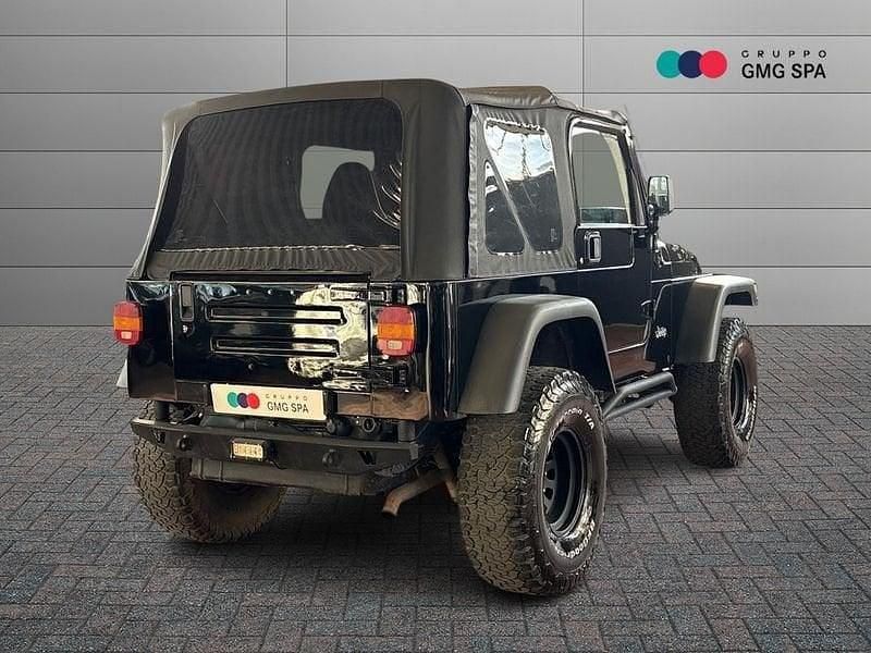 Usata Jeep Wrangler 118 CV (86 kW) 1998 Nero SUV