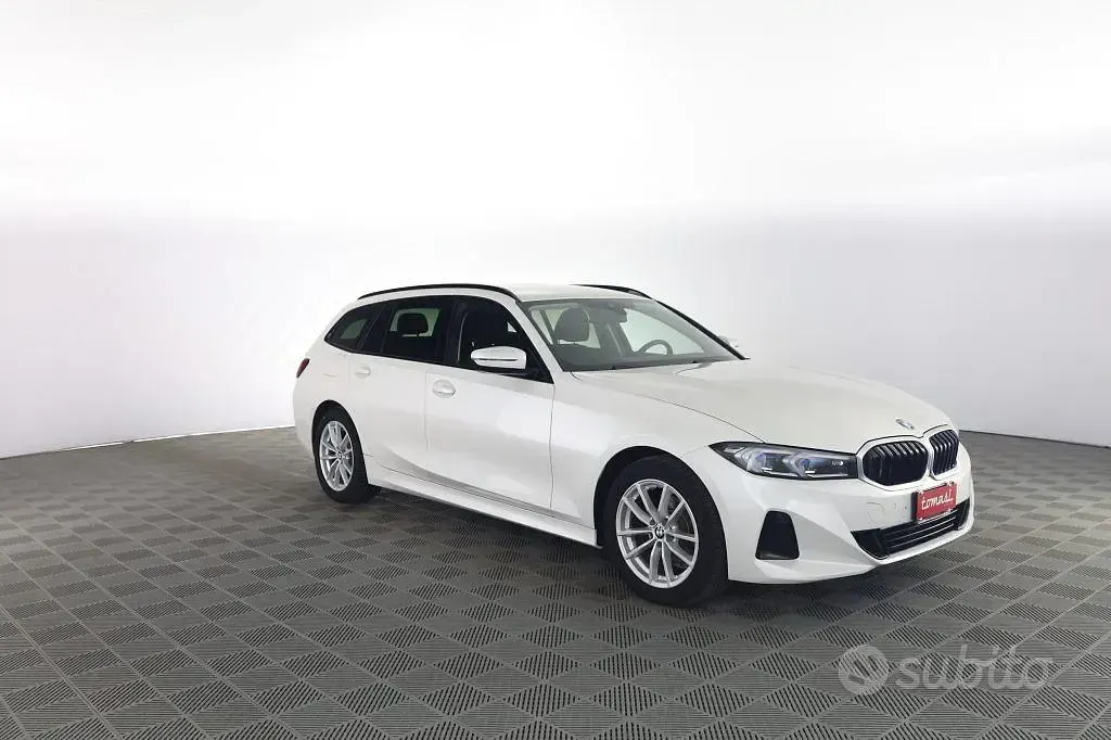 Usata BMW 318 Efficient Dynamics 150 CV (110 kW) 2023 Bianco Station wagon