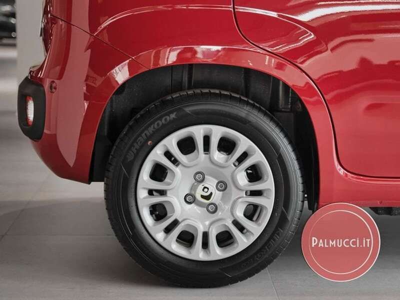 Usata Fiat Panda S 70 CV (51 kW) 2024 Giallo pastello Utilitaria