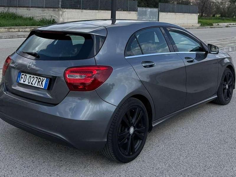 Usata Mercedes A160 Business 90 CV (66 kW) 2016 Grigio Berlina